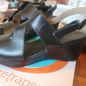 Naturalizer comfort sandals